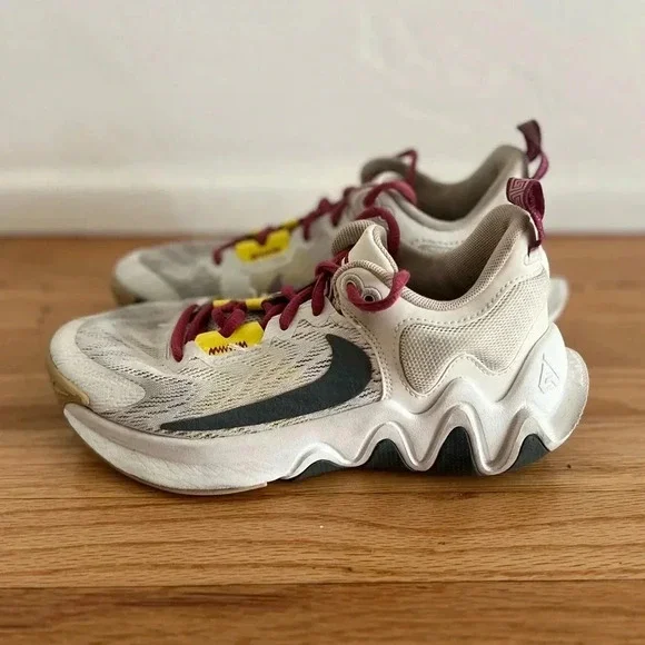 Nike Giannis Immortality 2 Youth Sail Rattan DM0825-100 Shoes/Sneakers Size 4 - Picture 1 of 7